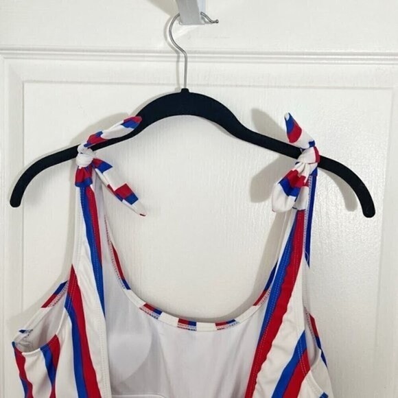 No Boundaries Patriotic One Piece Stripes Adjustable Strap High Leg Swimsuit - Picture 7 of 10